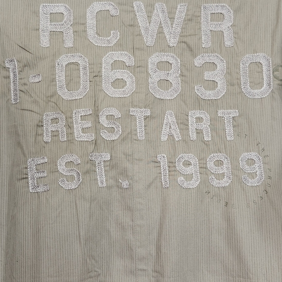 NWT Rocawear button down short sleeve grey With Pinstripes shirt 2 pockets 3XL - Picture 3 of 16